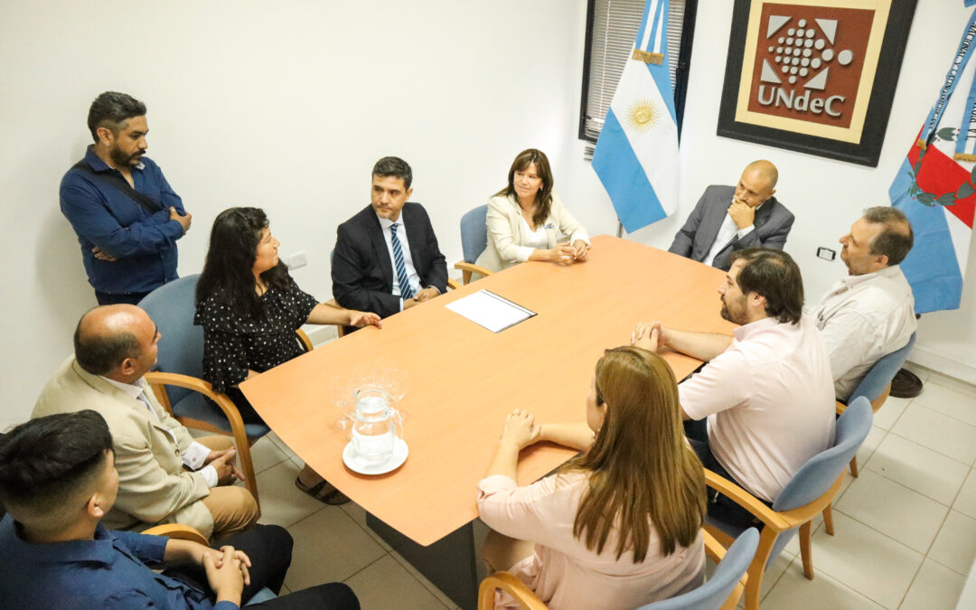 Firma de convenio con la Municipalidad de la Capital de La Rioja