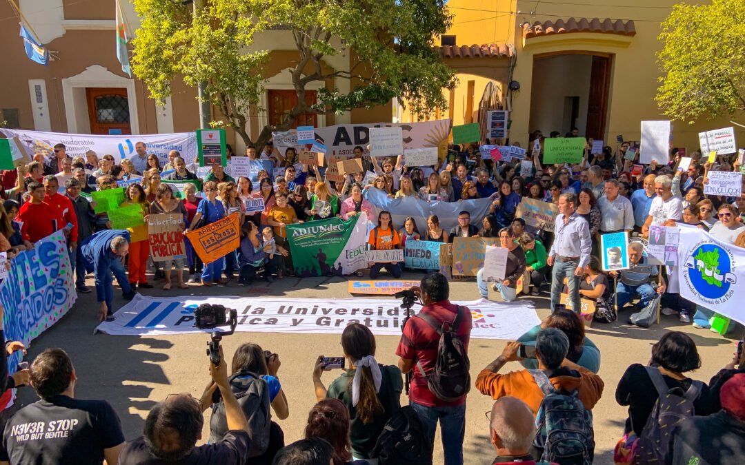 Comunidad | Marcha en  defensa de la educación  pública, la ciencia y el sistema universitario nacional