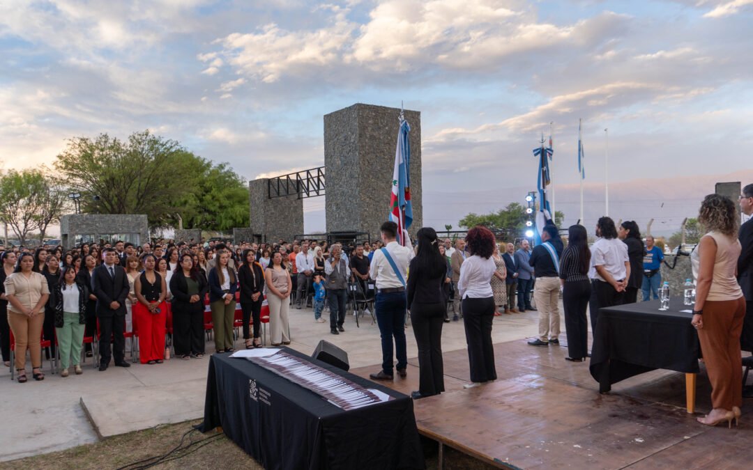 Colación de Grado y Posgrado: 64 nuevos profesionales celebraron su título 