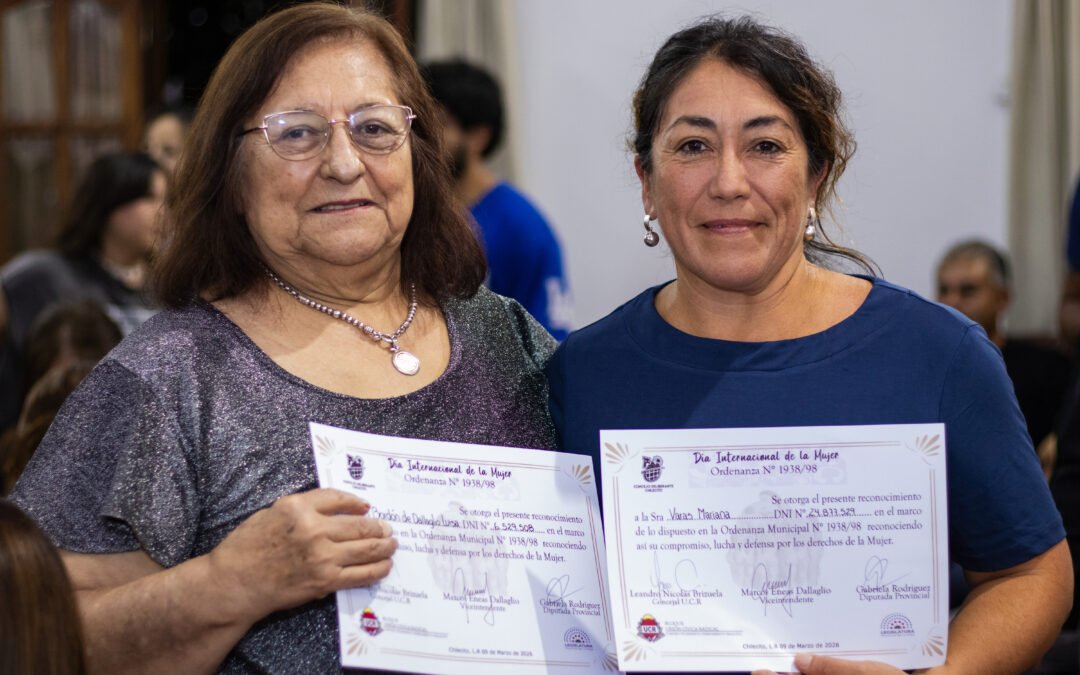 El Concejo Deliberante distinguió a dos mujeres de la UNdeC por su trayectoria y aporte al desarrollo educativo y científico