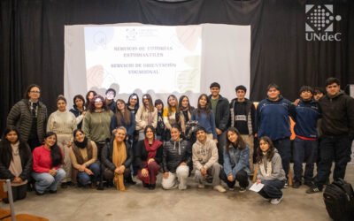 Estudiantes de escuelas secundarias participaron del Taller de Introducción a la Vida Universitaria en la UNdeC