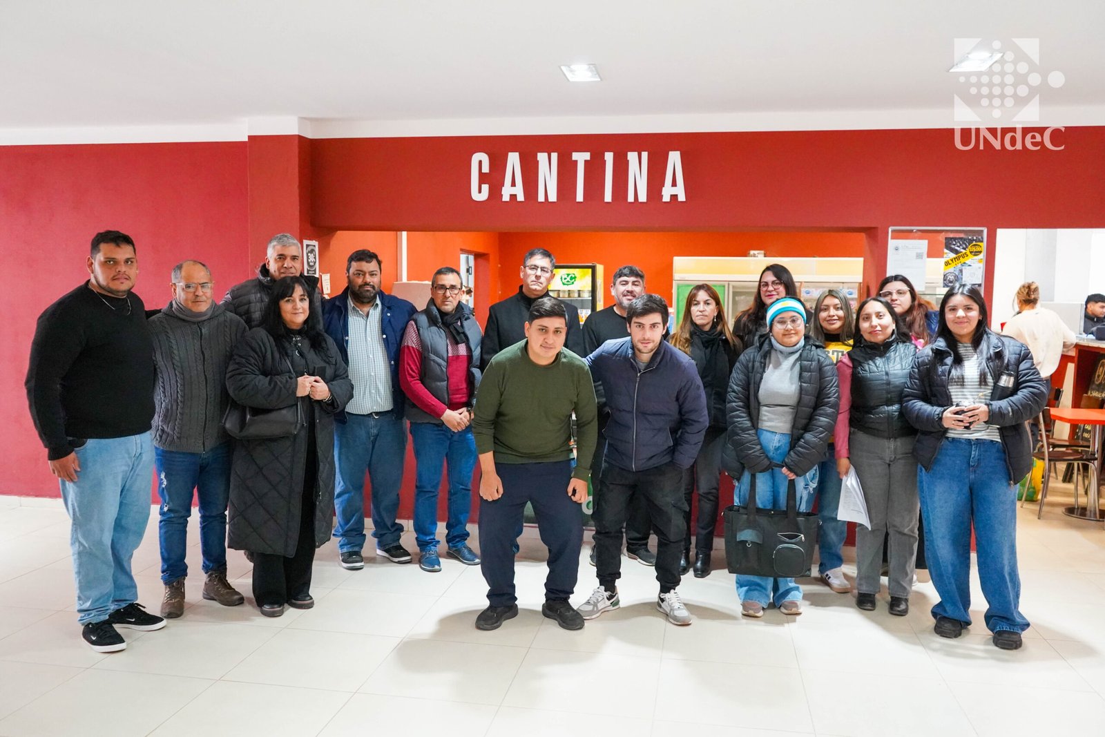 Firma Acta de Acuerdo Becas Viandas 140926
